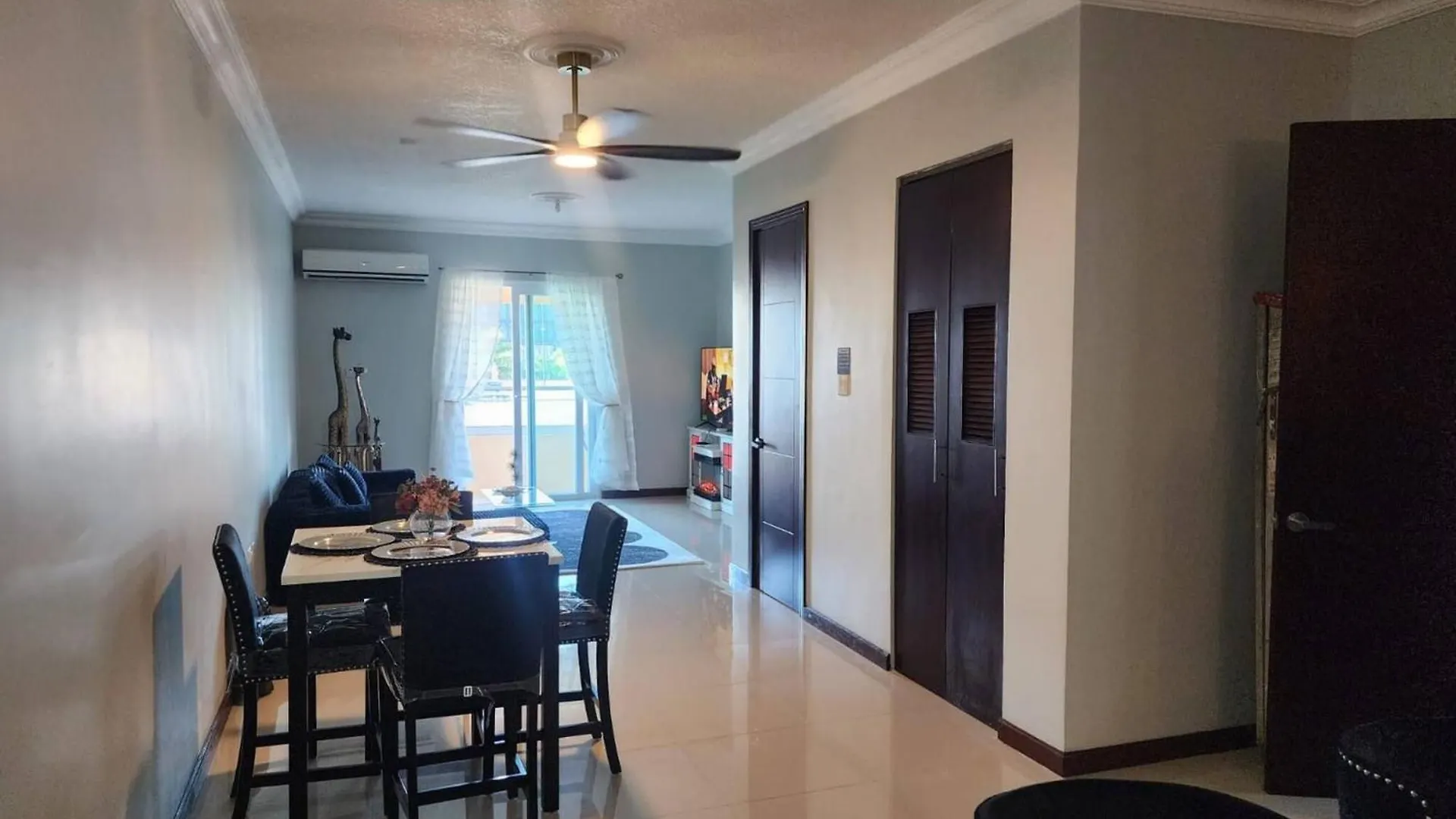 Apartamento Golden Triangle Kingston Jamaica, West Indies